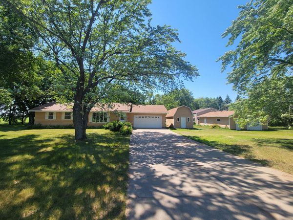 5182 45th Avenue SE, Saint Cloud, MN 56304