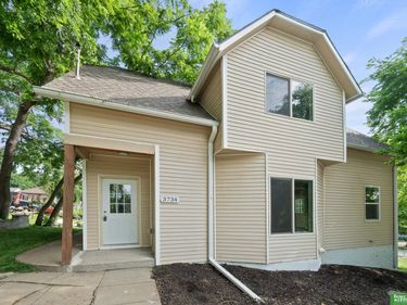 3734 S 23rd Street, Omaha, NE 68107
