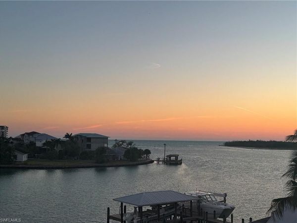 150 Tahiti CIR , NAPLES, FL 34113