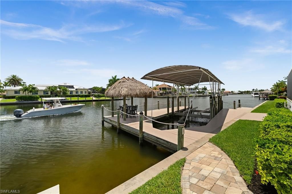 105 SW 52nd St, Cape Coral, FL 33914 Photo