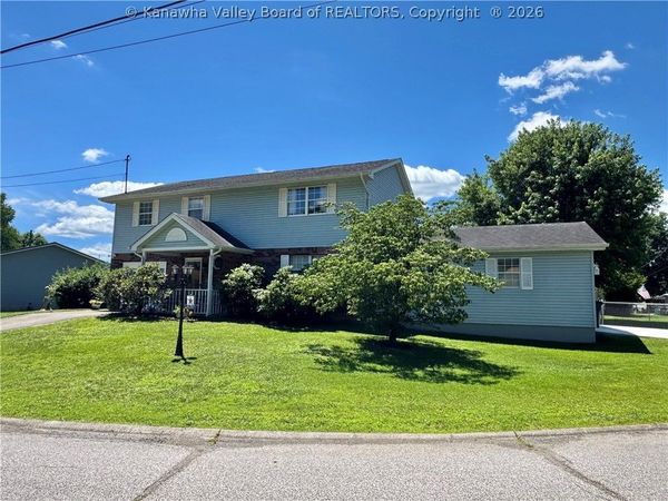 121 Allen Court, Tornado, WV 25202