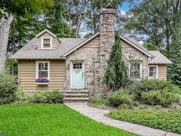 95 Balsam Rd, Wayne, NJ 07470