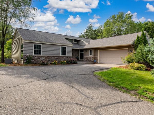 416 N Glover Road, Hudson, WI 54016