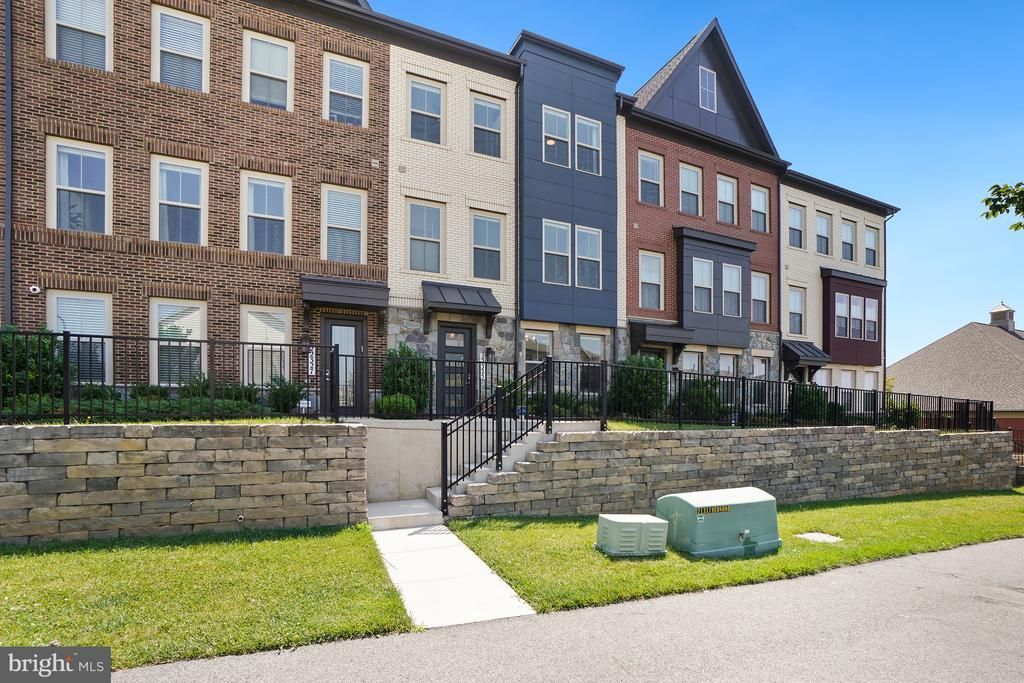 22325 CABIN BRANCH AVENUE , CLARKSBURG, MD 20871