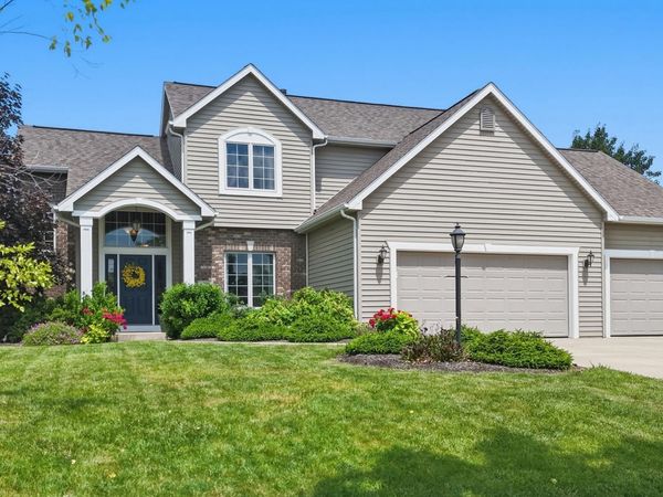 1209 Crooked Creek Parkway, Fort Wayne, IN 46845