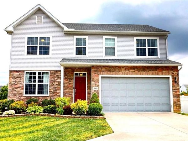940 Longitude Lane , Amherst, OH 44001