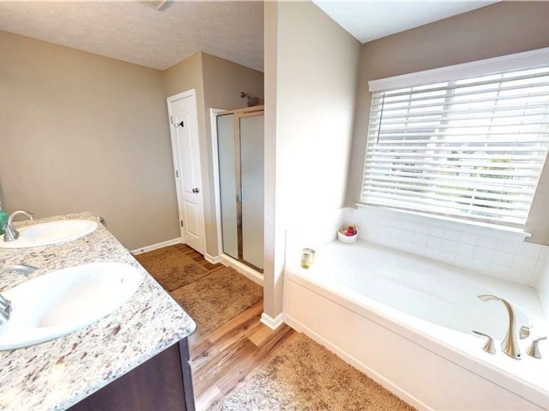 940 Longitude Lane, Amherst, OH 44001 Photo 15