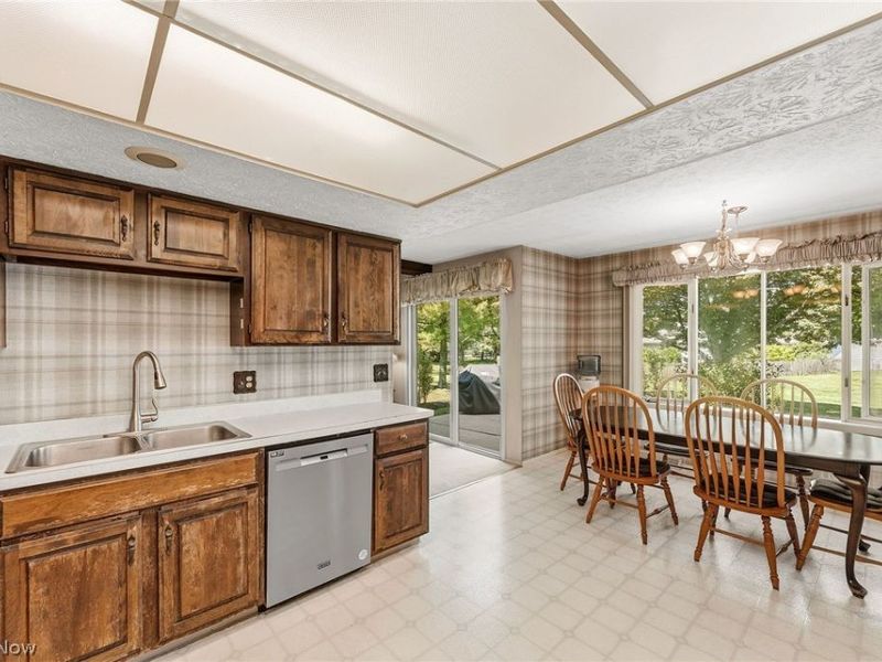 18101 Fern Canyon Drive, Strongsville, OH 44136 Photo 17