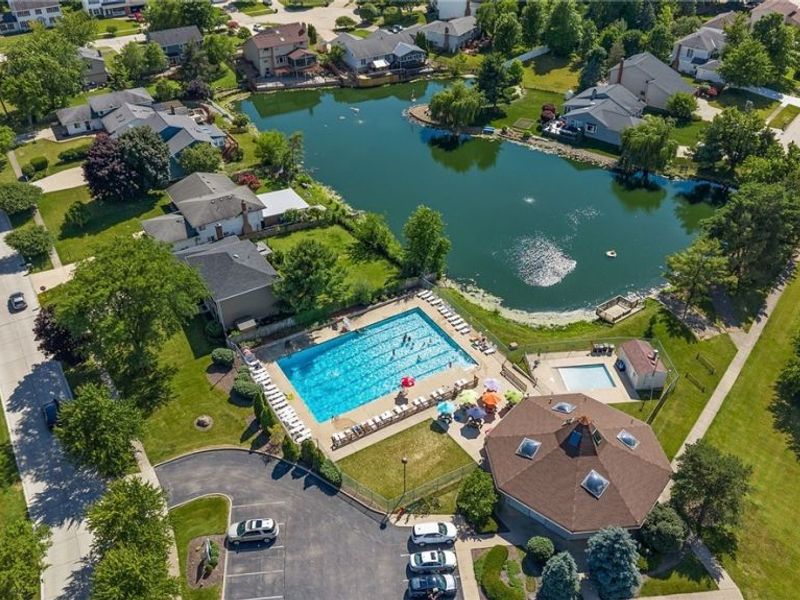 18101 Fern Canyon Drive, Strongsville, OH 44136 Photo 4