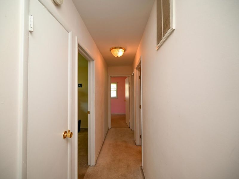 2458 Mercer Drive , Marion, OH 43302 Photo 10
