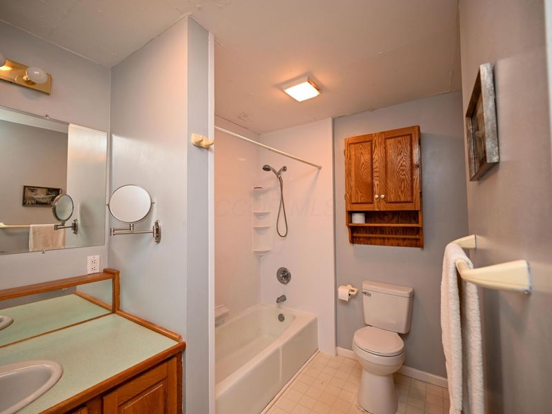 2458 Mercer Drive , Marion, OH 43302 Photo 19