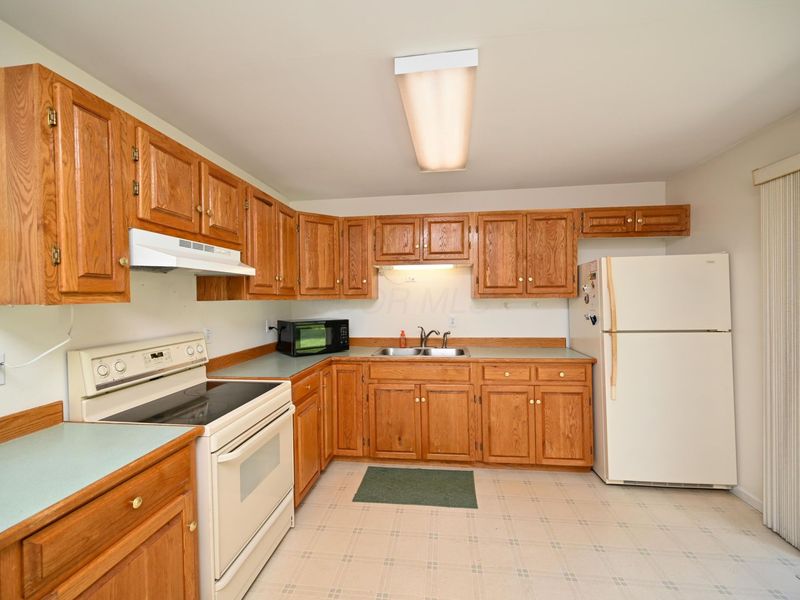 2458 Mercer Drive , Marion, OH 43302 Photo 7