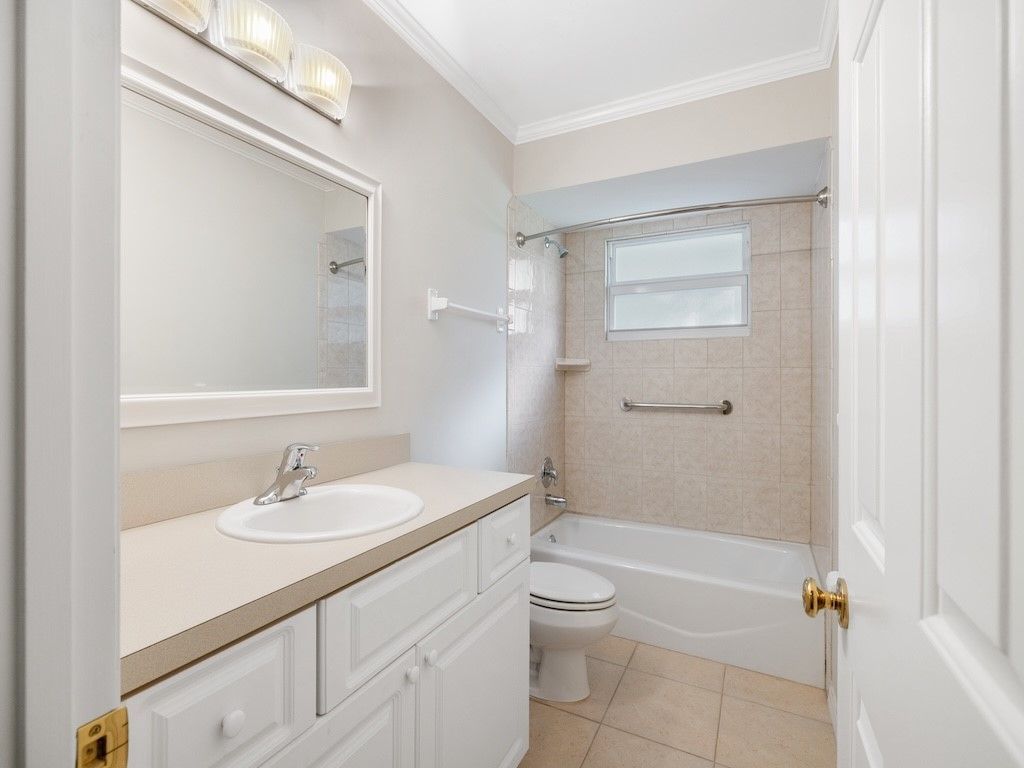 4790 16th Street, Vero Beach, FL 32966 Photo