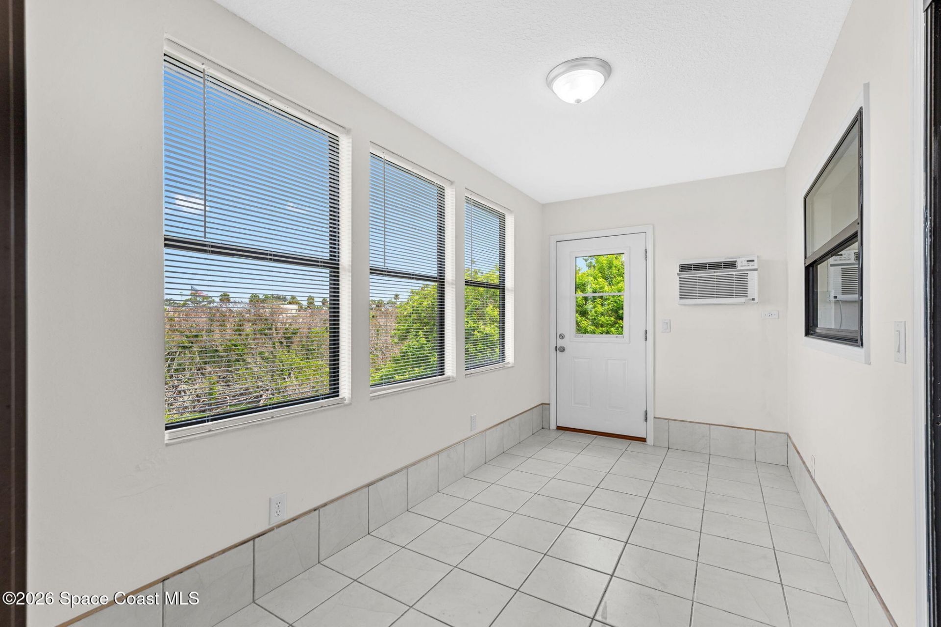 750 W Whitmire Drive , Melbourne, FL 32935 Photo
