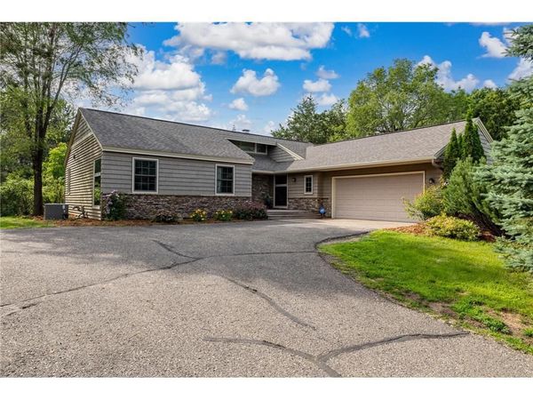 416 N Glover Road, Hudson, WI 54016