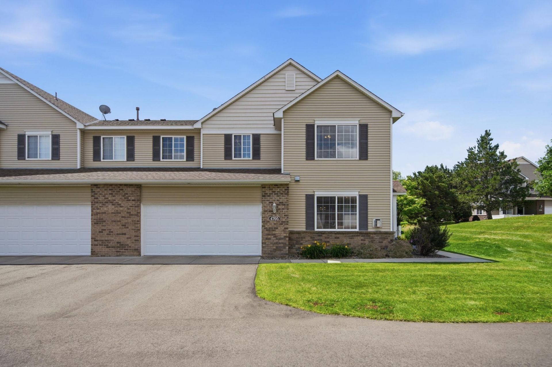 4705 Blaylock Way, Unit 2803, Inver Grove Heights, MN 55076 Main Photo
