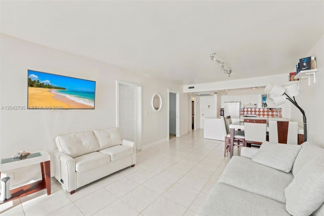 2030 S Ocean Dr , Unit 816, Hallandale Beach, FL 33009 Photo