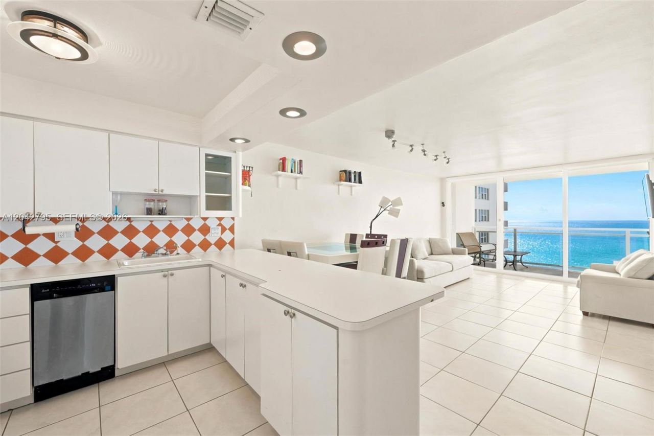 2030 S Ocean Dr , Unit 816, Hallandale Beach, FL 33009 Photo