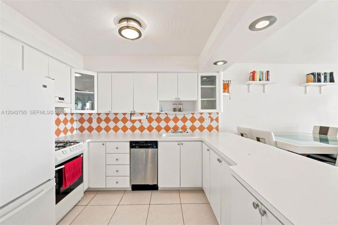 2030 S Ocean Dr , Unit 816, Hallandale Beach, FL 33009 Photo