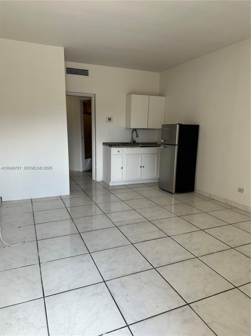 26 Diplomat Pkwy, Unit 2248, Hallandale Beach, FL 33009 Photo