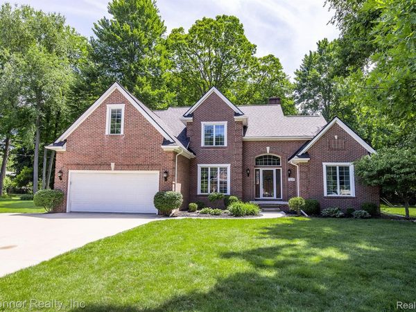 3239 Turnberry, Port Huron Township, Mi 48060
