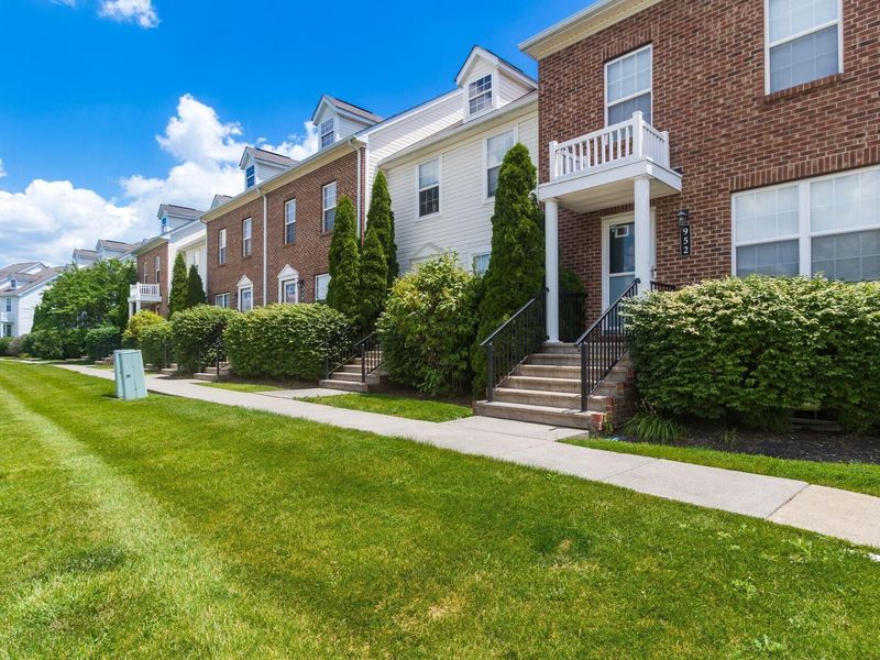 952 Hartford Village Boulevard, Columbus, OH 43228 Photo 35