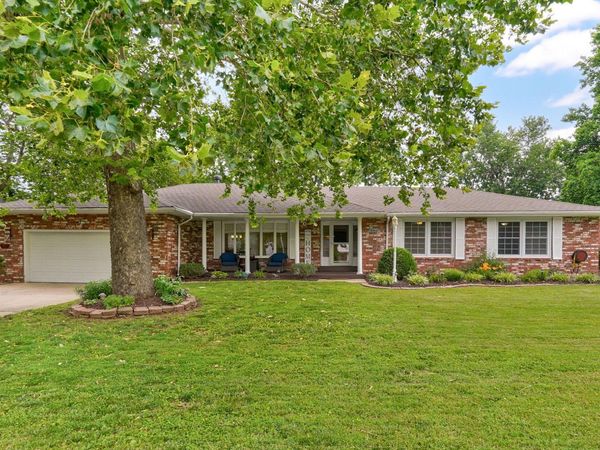 4006 S Fairway Avenue , Springfield, MO 65804