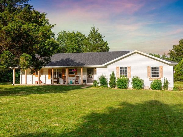 394 Sweetbriar Drive , Marshfield, MO 65706