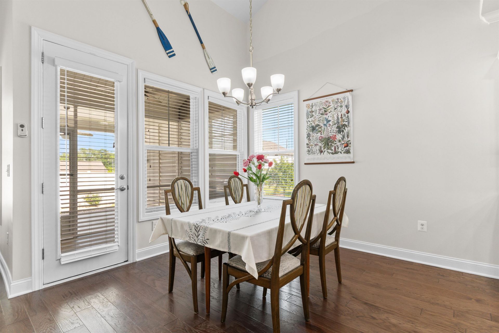 1141 Bronwyn Circle Photo 6