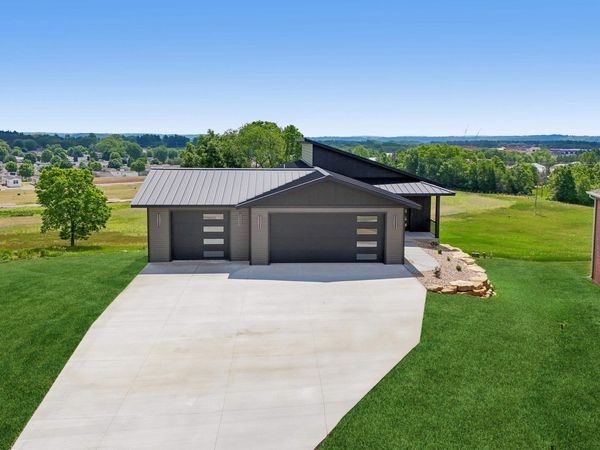 2158 Eastridge Circle, Reedsburg, WI 53959