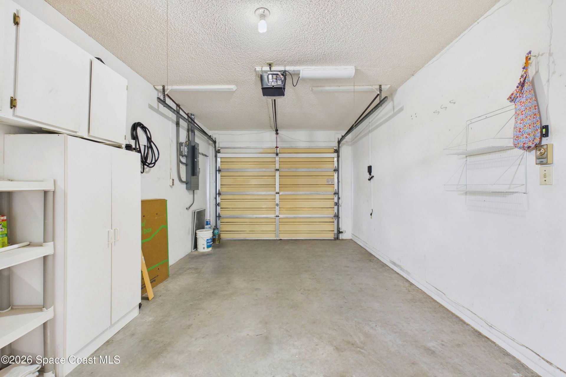 7232 Omega Court, Zephyrhills, FL 33541 Photo