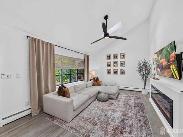 30 Raven Drive, Colonia, NJ 07067