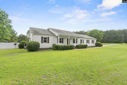 460 Taylor Rd photo 4