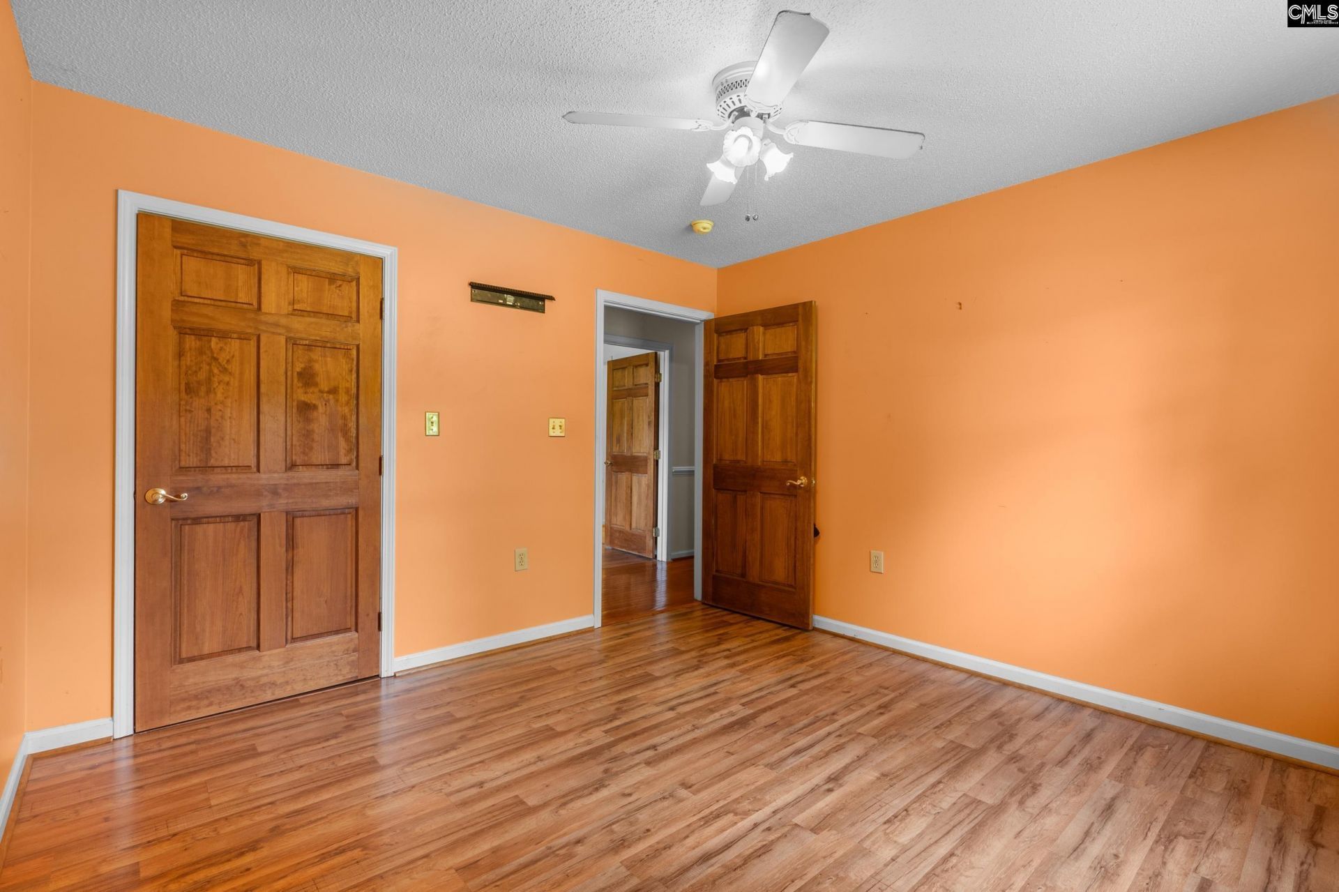 460 Taylor Rd Photo 23