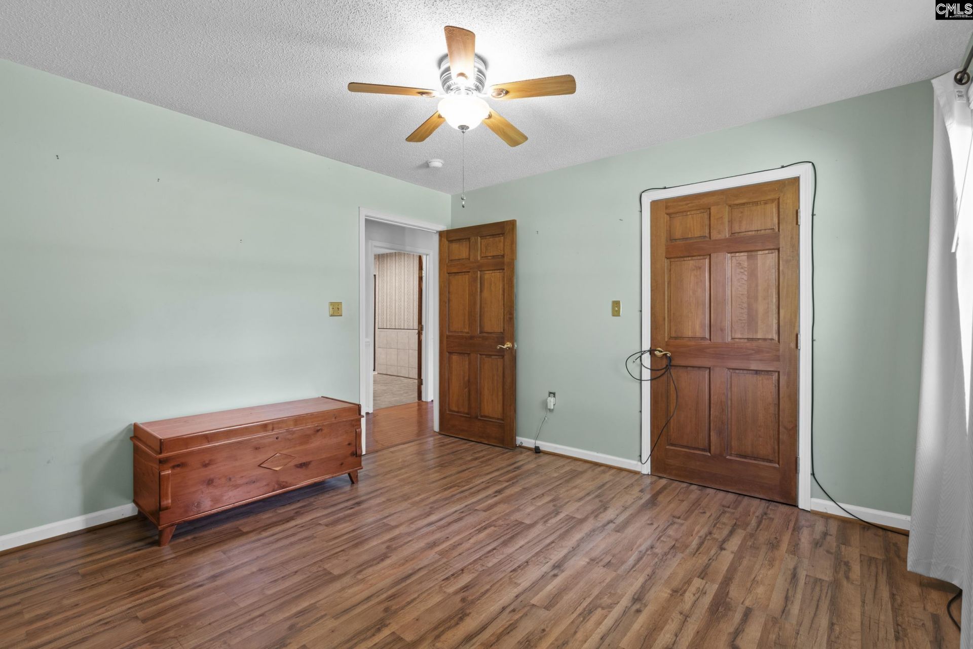 460 Taylor Rd Photo 25