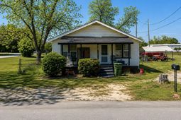 835 Frink Street  photo 4