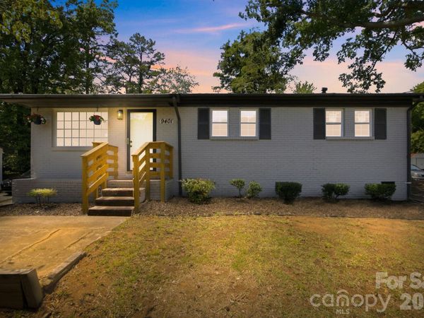 9401 Feldbank Drive , Charlotte, NC 28216