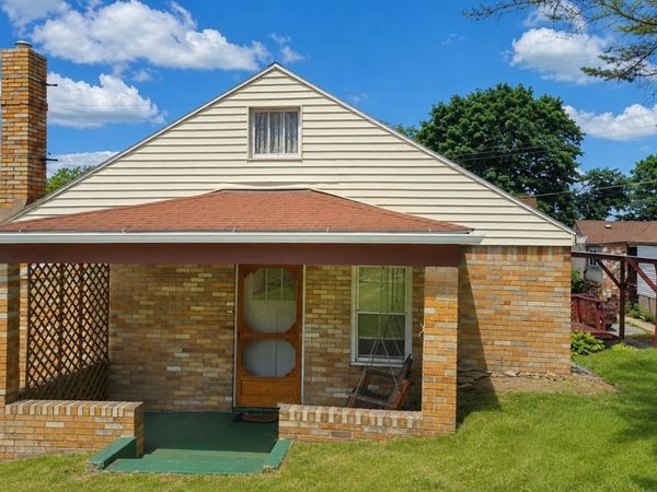913 Hancock Avenue, Vandergrift, PA 15690