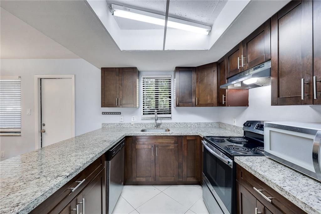 1400 Green Valley Cir , Unit 1002, Naples, FL 34104 Photo