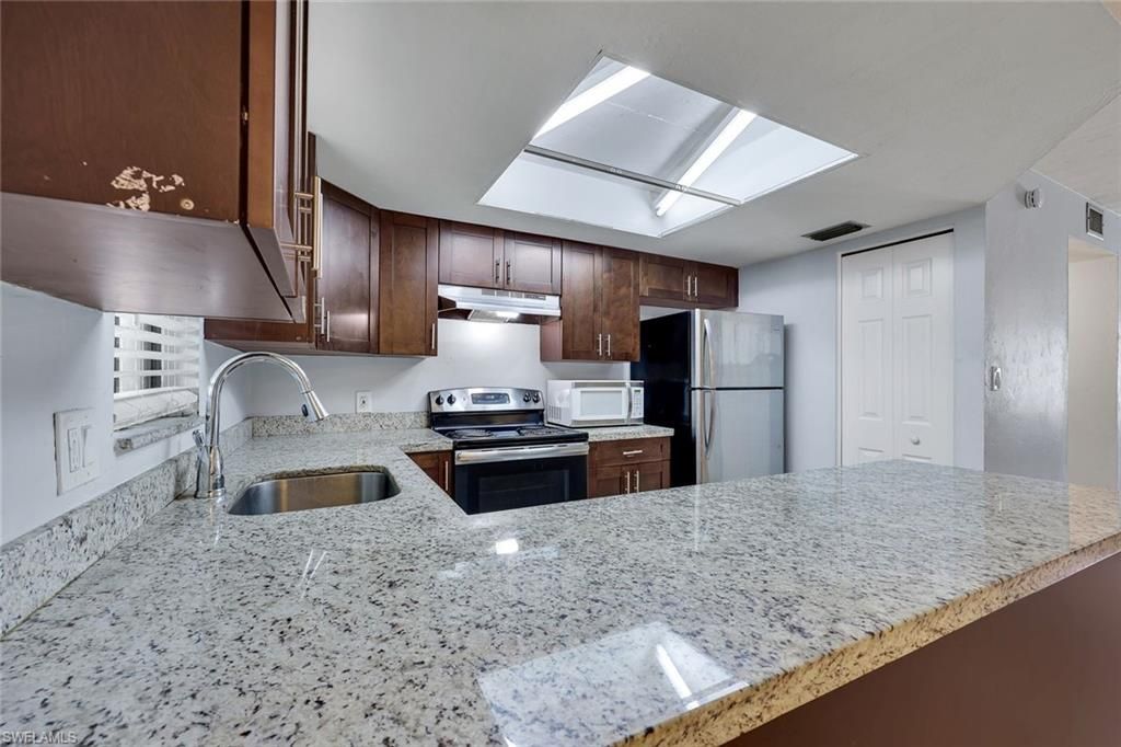 1400 Green Valley Cir , Unit 1002, Naples, FL 34104 Photo