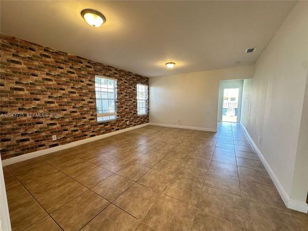 2235 Farragut St , Hollywood, FL 33020