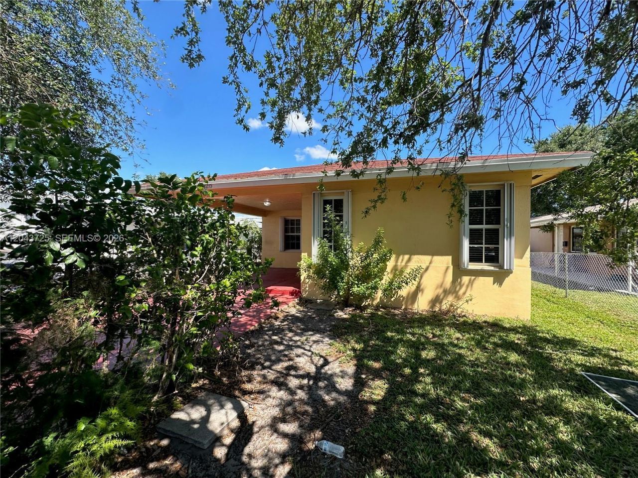 2235 Farragut St , Hollywood, FL 33020 Photo
