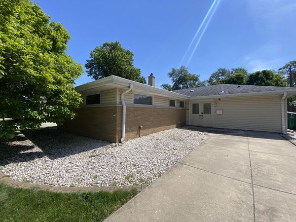 8143 Howard Avenue , Munster, IN 46321