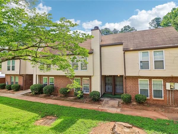 3162 Tangerine Court , Decatur, GA 30034