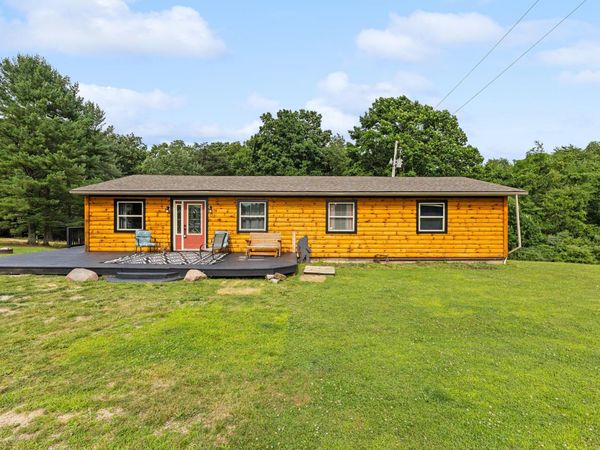 13370 Ohio 374 , Rockbridge, OH 43149