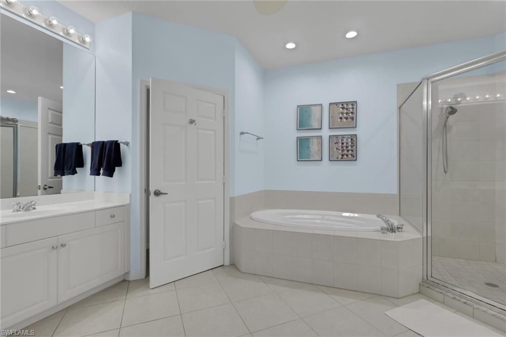 12259 Toscana Way , Unit 202, Bonita Springs, FL 34135 Photo