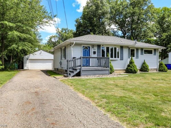 723 Eastland Avenue , Ravenna, OH 44266