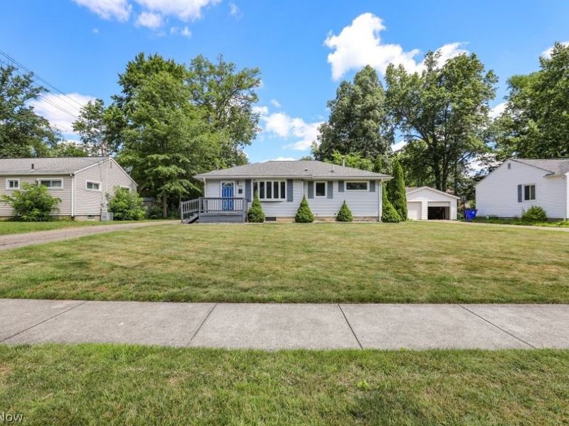 723 Eastland Avenue, Ravenna, OH 44266 Photo 2