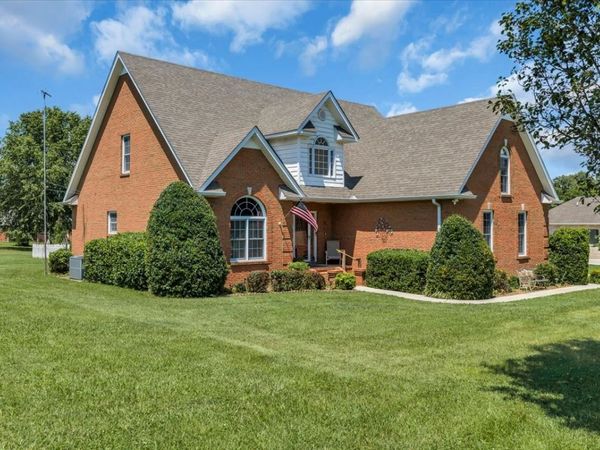 92 Freeman Ct , Winchester, TN 37398