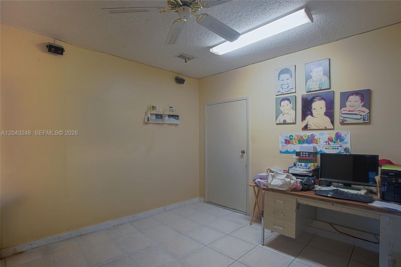 5889 NW 198th Ter, Hialeah, FL 33015 Photo